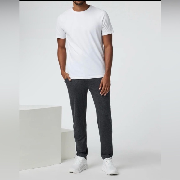 Vuori Ponto Performance Jogger - Picture 1 of 5
